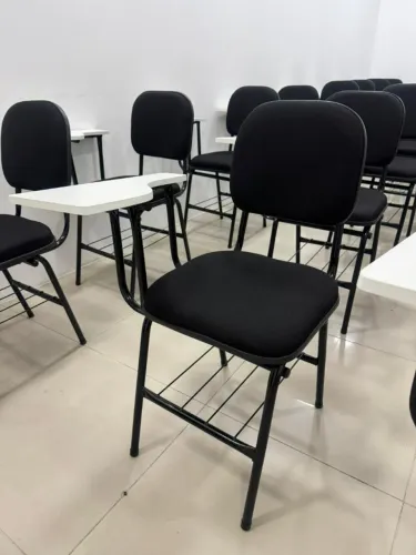 Cadeira Almofadada para Sala de Aula ?