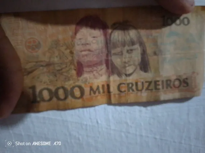Cédulas e moedas antiga 