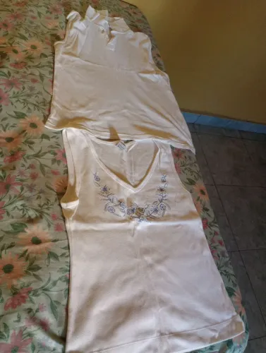 Roupas femininas para cuidadora de idoso e ou enfermeira