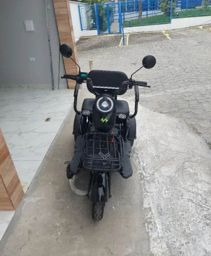 ATENÇÃO. Este anúncio é de um triciclo elétrico