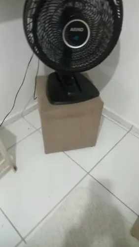 Sofá junto com puff 