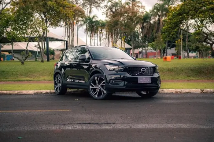 Volvo XC40 T-5 R-design 2.0 252cv AWD 2019