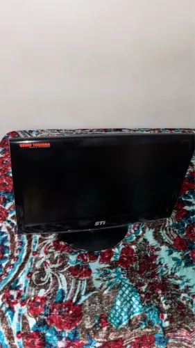 MONITOR 18,5 POL