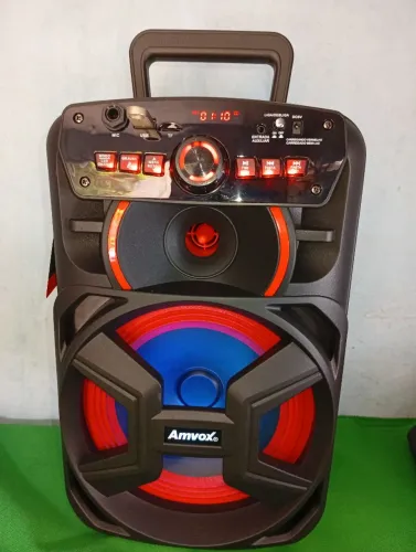 Caixa de Som Amplificada 220W