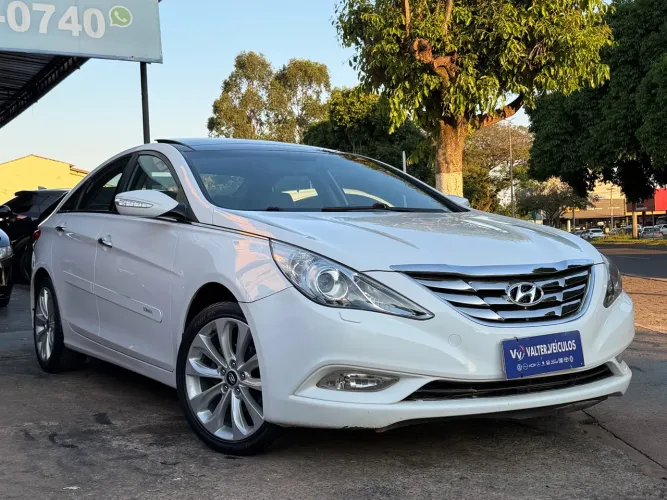 Hyundai Sonata 2.4 16V 182cv 4P Aut. 2013