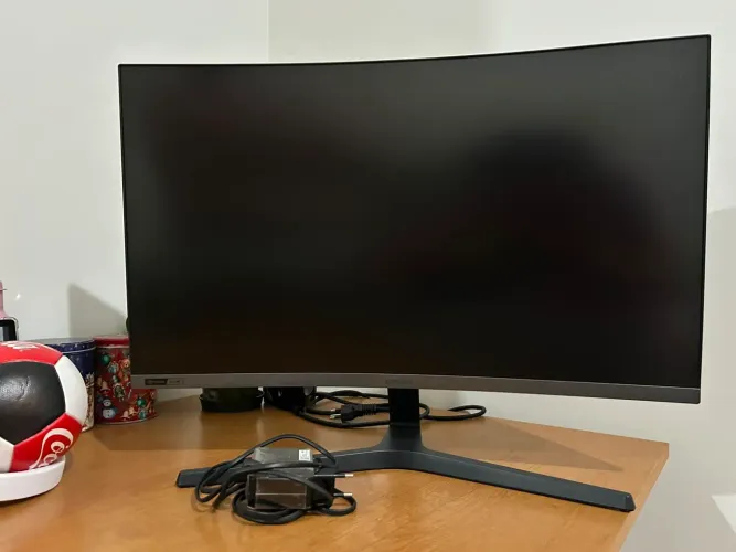 Monitor Samsung curvo 240hz com ghosting