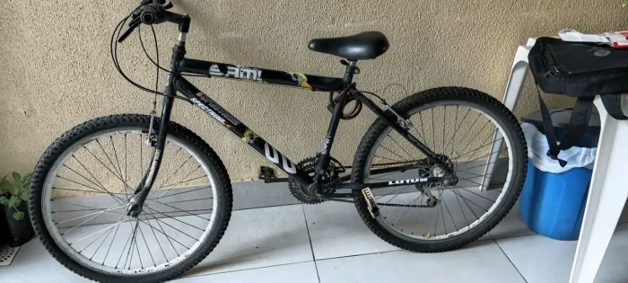 Bicicleta usada conservada