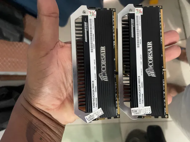 Memória RAM DDR 3 Corsair Platinum Domination 16gb (2x8)