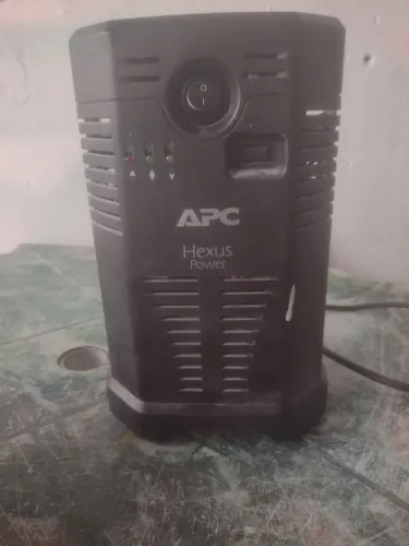 Estabilizador APC Hexus Power de 500VA