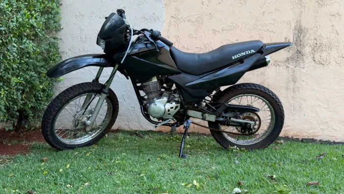 Moto para trilha - impecável