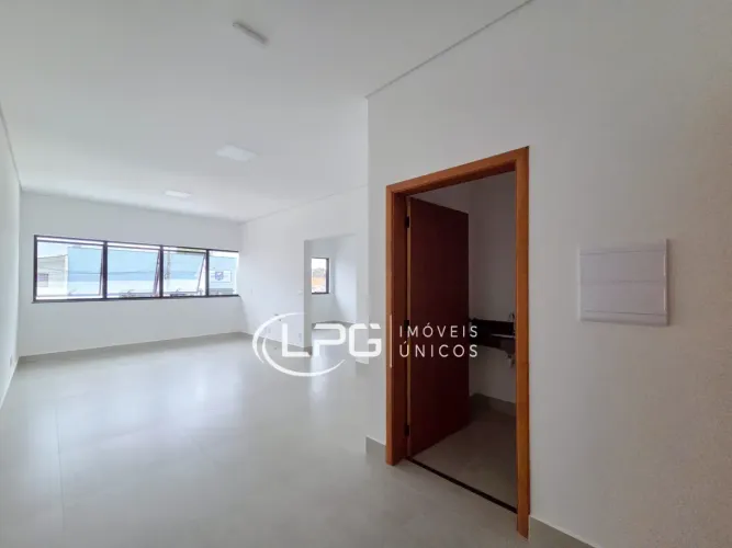 Sala Comercial para locação com 28m² por R$ 2.800,00/mês - Jardim Cristina - Indaiatuba/SP