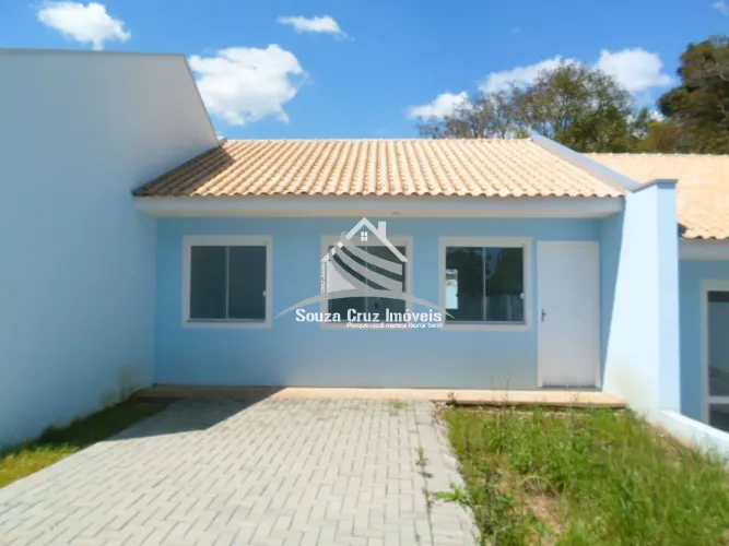 Oportunidade! Casa 03 (quartos) - Prox. Centro de Colombo.