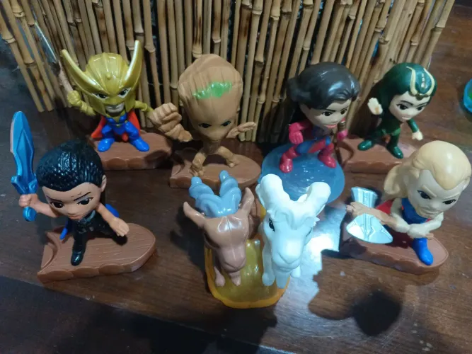 7 Bonecos da Marvel