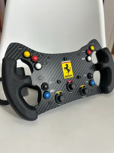 Volante de simulador Ferrari 488 GT3