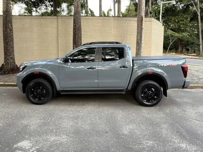 Nissan Frontier Pro4x CD 4X4 2.3 Bi-TB Die. AUT 2024