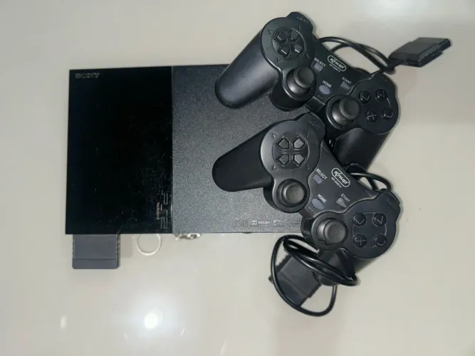 Vende-se PlayStation 2 (PS2) - R$ 460,00
