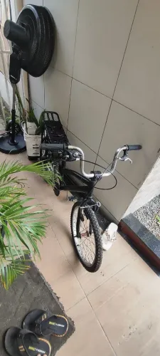 Bicicleta aro 20 em ótimo estado
