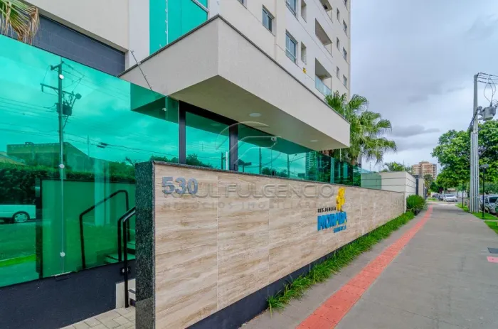 Apartamento para Locação próx Av Maringá de 2 quartos, Sacada com Churrasqueira e 1 vaga d
