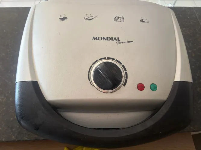 rill Mondial Premium 1700W - Pouquíssimo uso.