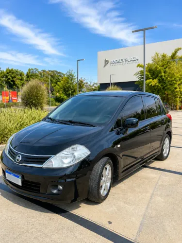 Nissan Tiida SL 1.8/1.8 Flex 16V Aut. 2012