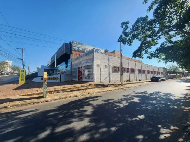 Ponto Comercial com 480m² na Av. Fernando Correa