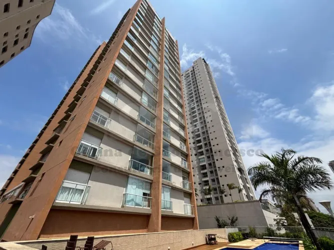 Apartamento de Venda em Condomínio Exclusivo - 3 Quartos, 1 Suíte, 2 Salas, 4 Banheiros, 3