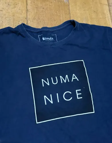 Camiseta Numa Nice semi nova