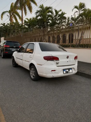 Fiat Siena Tetrafuel 1.4 MPI Fire Flex 8V 4P 2009