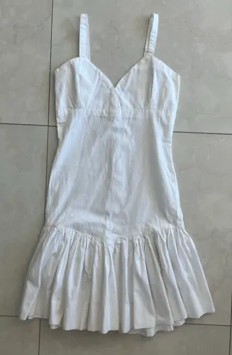 Lindo vestido moderno , puro algodão , TAM. 12/14.
