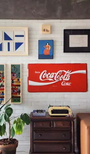 Placa vintage em fibra de vidro - Coca-Cola - anos 70