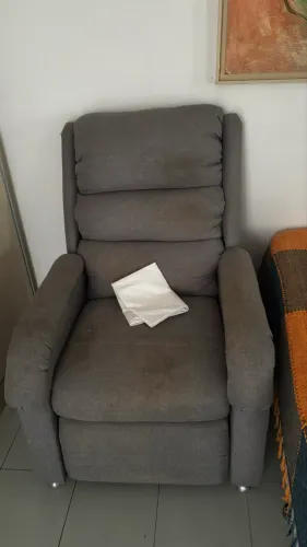 Vendo poltrona reclinável