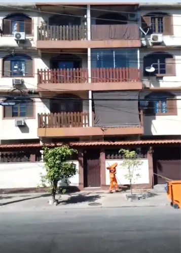 Alugo imóvel Bangu - Primeiro andar - Valor com condomínio e água incluso