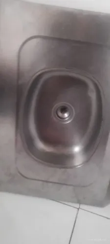 Pia aço.inox medindo 55 cm de largura e 80cm de  comprimento