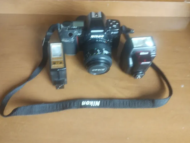 Máquina fotográfica nikon f801 completa para coleção ou dar manutenção para utilizar