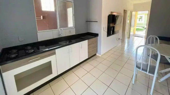 "Oportunidade!" Casa à venda com móveis planejados, 2 quartos no condomínio moradas, local