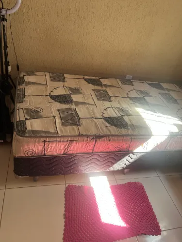 Cama de solteiro 