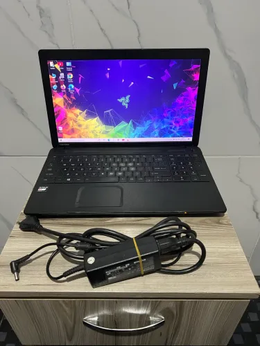 Notebook Toshiba AMD E2/ HD de 500GB/ 8GB de RAM/ Windows 10 entrego