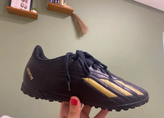 Chuteira Adidas nº 37
