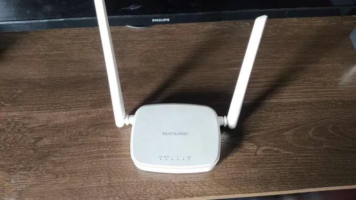 Roteador Multilaser 300Mbps RE160V - 2 Antenas (Ótimo estado)
