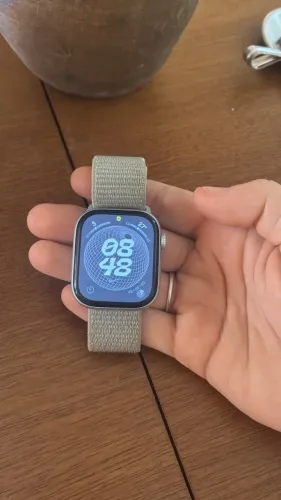 Apple Watch series 10 (GPS+Cellular) 42mm pouco usado