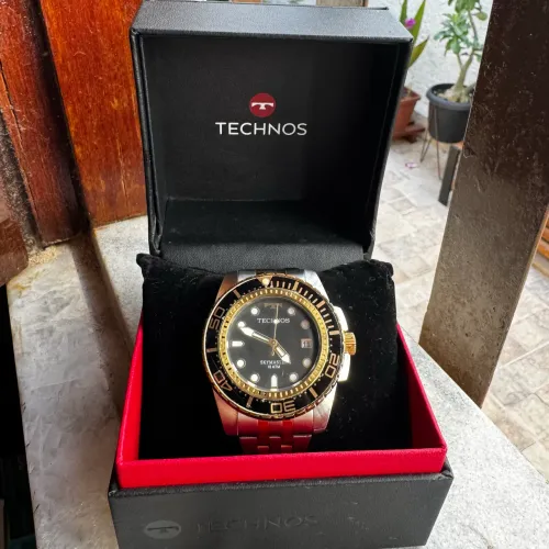 Relógio technos