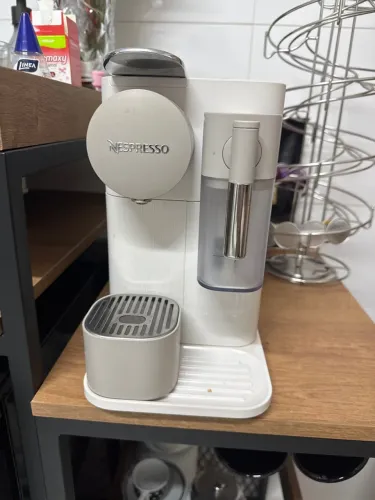 Cafeteira Nespresso Lattissima One Branca - Excelente Estado