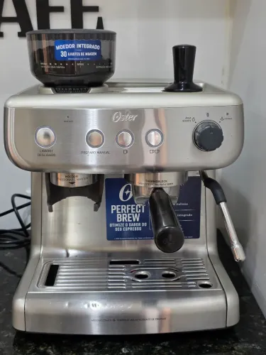 Cafeteira elétrica Oster Xpert perfect brew semi nova