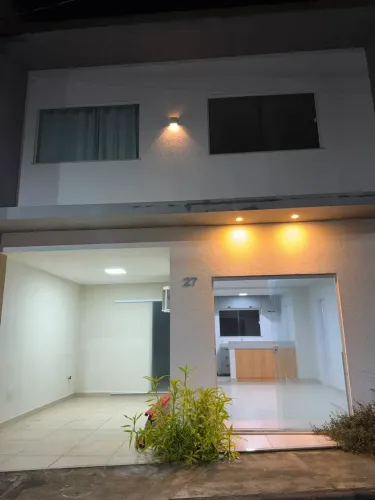 ALUGO LINDA CASA DE 3/4 SENDO 1 SUÍTE C/ CHURRAQUEIRA PRIVATIVA, LIKE RESIDENCE
