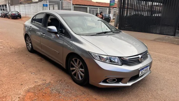Honda Civic Sedan LXS 1.8/1.8 Flex 16V Aut. 4P 2012