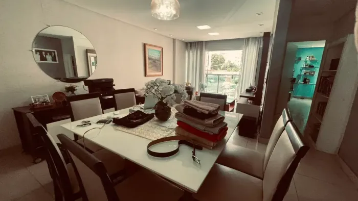 Apartamento à venda com 3 quartos sendo 1 suíte, muito bem localizado nas Graças.