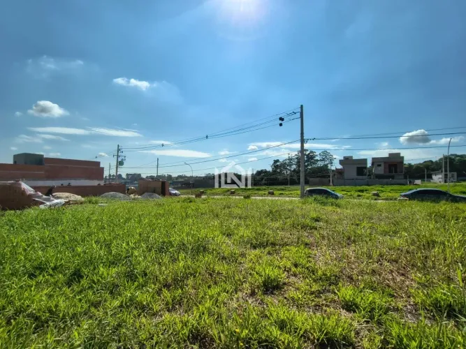 Terreno à venda no condomínio Caucaia Home Club.