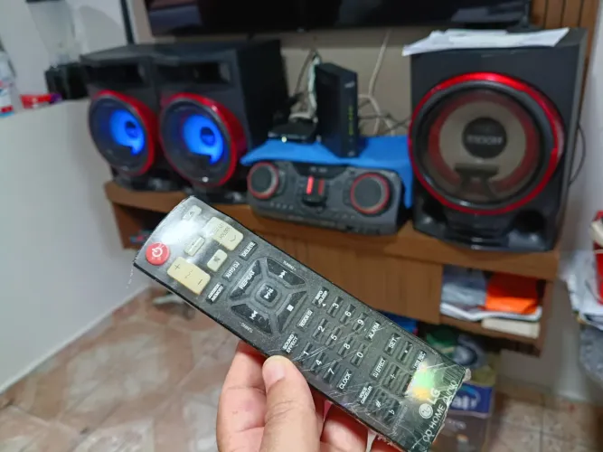 Vendo som LG top