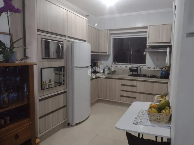 Sobrado com 2 quartos/dormitórios no bairro São Sebastião, em Palhoça- SC