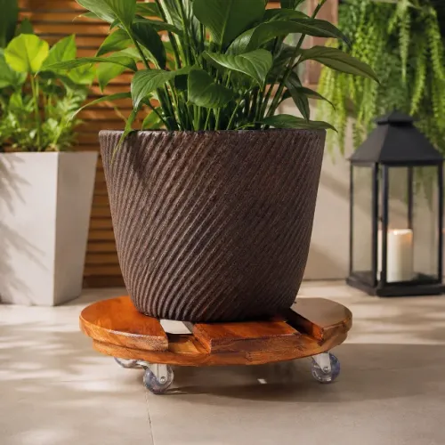 Suporte de Vaso com Rodinhas em Madeira